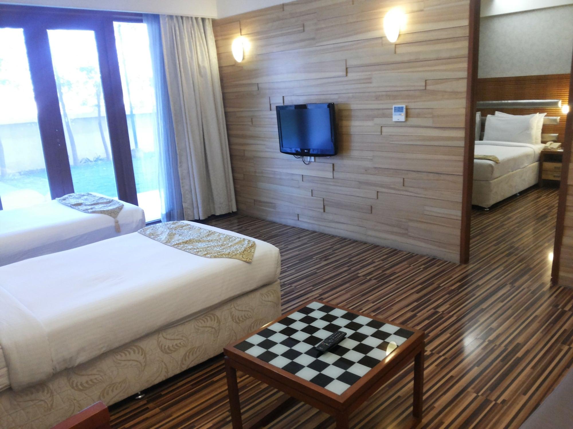 St Laurn The Spiritual 5* Shirdi
